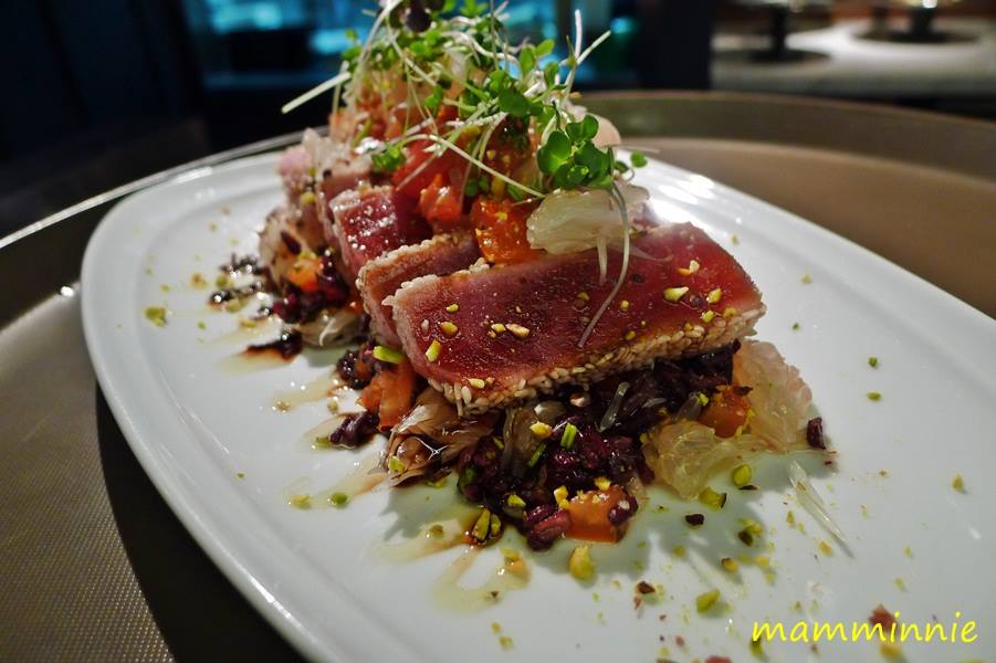 Grilled Ahi Tuna & Jasberry Rice Pomelo Salad Ҥ 350 ҷ