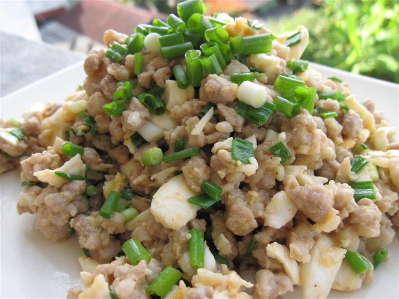 คลับ BT-50-Ranger-แม่บ้านเข้าครัว - หมูสับผัดไข่เค็ม-1