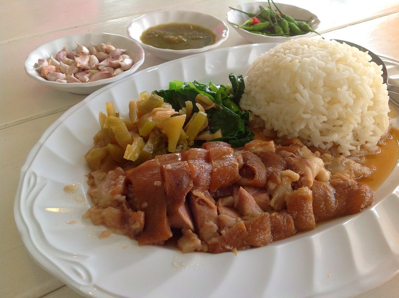 ข้าวขาหมู ภาดา