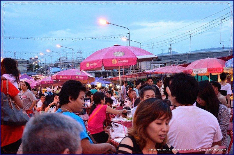 ชลบุรี ท่องเที่ยว ท่าเรือพลี ตลาดประมง ที่เที่ยวชลบุรี เที่ยวไหนดี