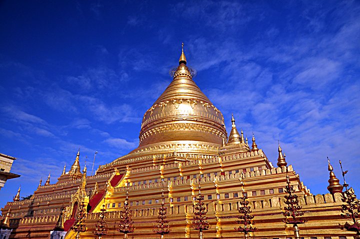 http://www.bloggang.com/data/o/onthego/picture/1351605635.jpg