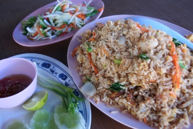 ข้าวผัดปู เนื้อปูเยอะมาก