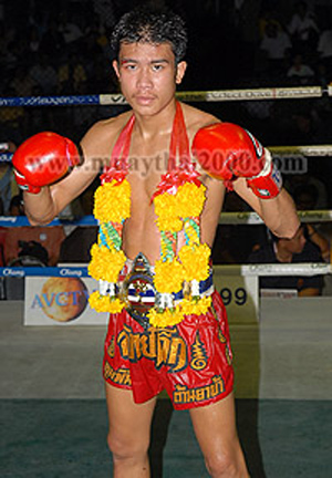 ประวัตินักมวยไทย สุวิทย์เล็ก ก.สะเภาทอง