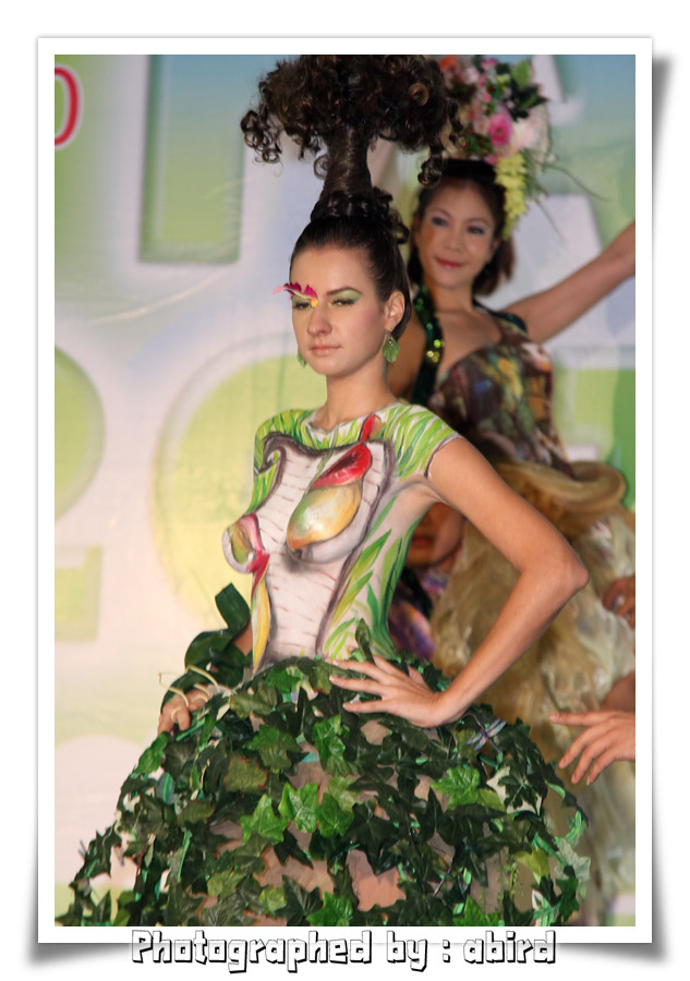 ถปรร Samui International Body Painting Competition