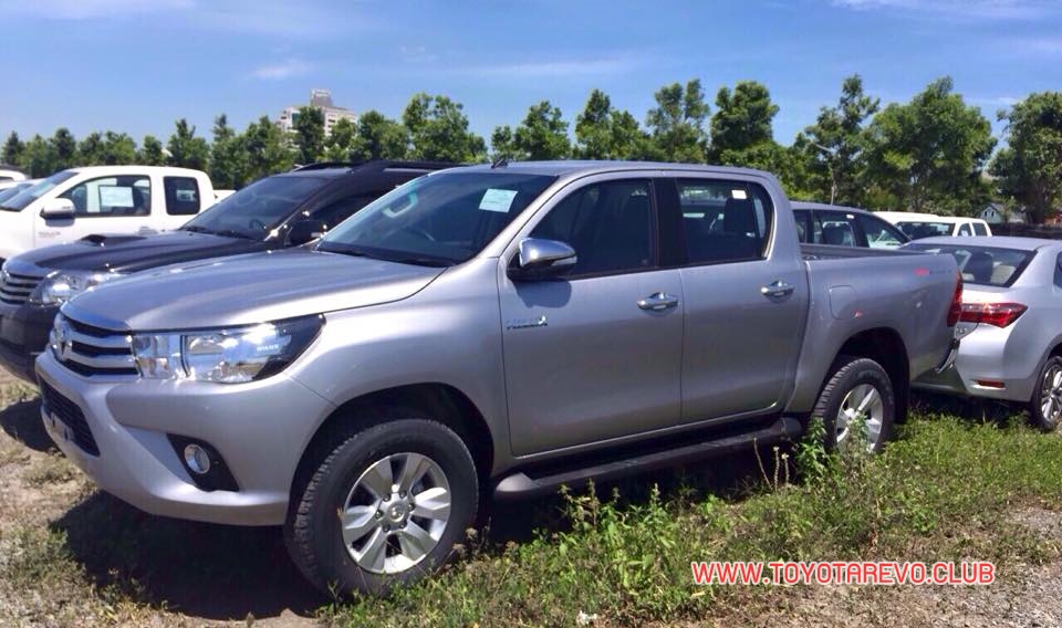 toyota hilux revo