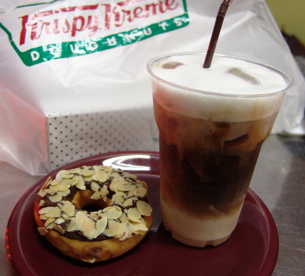 mumkitchen Caramel Macchiato กับ Krispy kreme