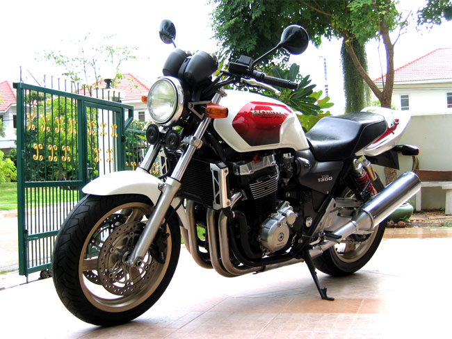 cb1300 1998