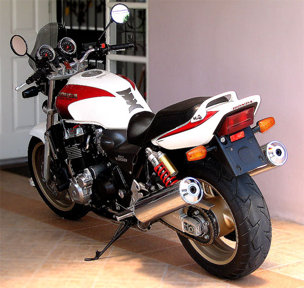 cb1300 1998