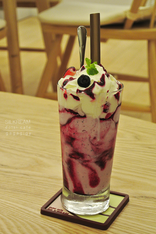 Silkream Dolci Cafe, review, pantip, ร้านขนม น่ารัก, พารากอน, paragon, พารากอน กินอะไรดี,Silkream Dolci Cafe menu, Silkream Dolci Cafe Siam paragon