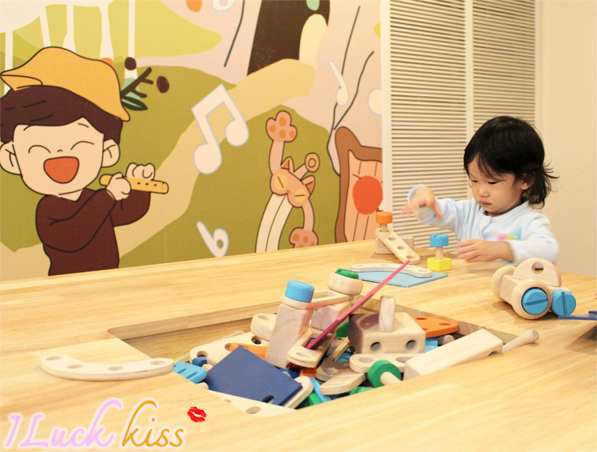 builder' studio