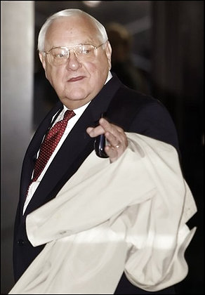 George Rynne การดำเนินคดีกับผู้บริหารระดับสูงของรัฐ: Illinois Gov. George Ryan
