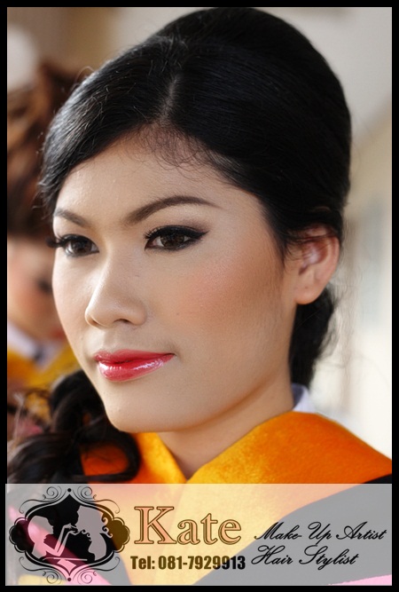 Bloggang.com : nukate2525 : ผลงานแต่งหน้า ทำผมรับปริญญา ...