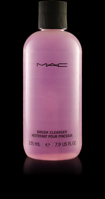 how.to use mac brush cleaner