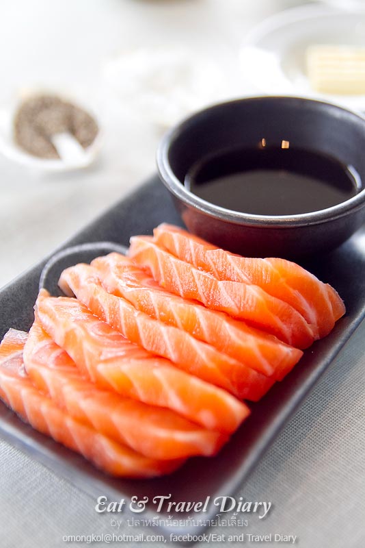 ปลาหมึกน้อยกับนายโอเลี้ยง Lord Jim's Mandarin Oriental