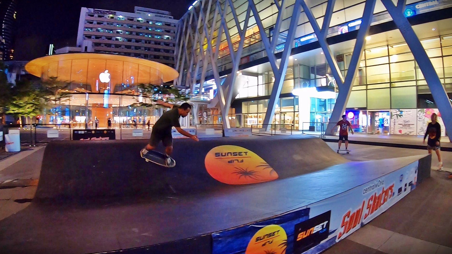 [ԴǤ] Ǩʶҹ  centralwOrld sOul skater ¹鹷 1,000 ҧ ˹ҧҹ絷˭ش㨡ҧͧ Դѡ鹷ҧ 26 Ҿѹ ֧ 31 չҤ 2564  16.00-21.00 . 졪ͻҡѡ絺촢ͧҤ硫觻 й෤Ԥ ءѹ  17:00-19:00 . ʷ 