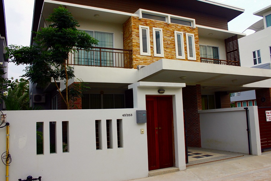 HOUSE FOR RENT (CHALONGSAIYUAN PHUKET), (RAWAI PHUKET)