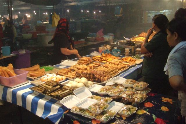 ผลการค้นหารูปภาพสำหรับ ตลาดกาดง