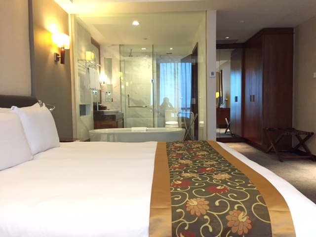 โรงแรมคราวน์พลาซ่า Crowne Plaza West Hanoi เวียนาม
