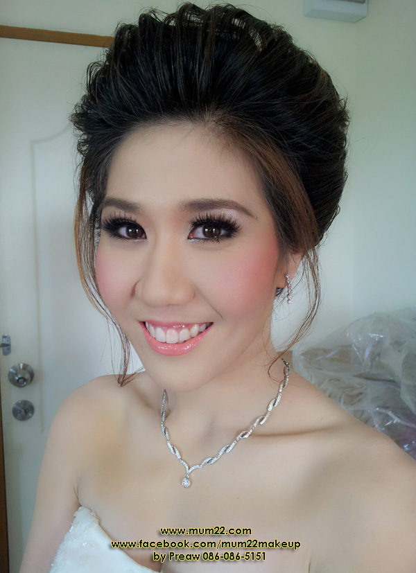 แต่งหน้าเจ้าสาว ทำผมเจ้าสาว ช่างแต่งหน้า