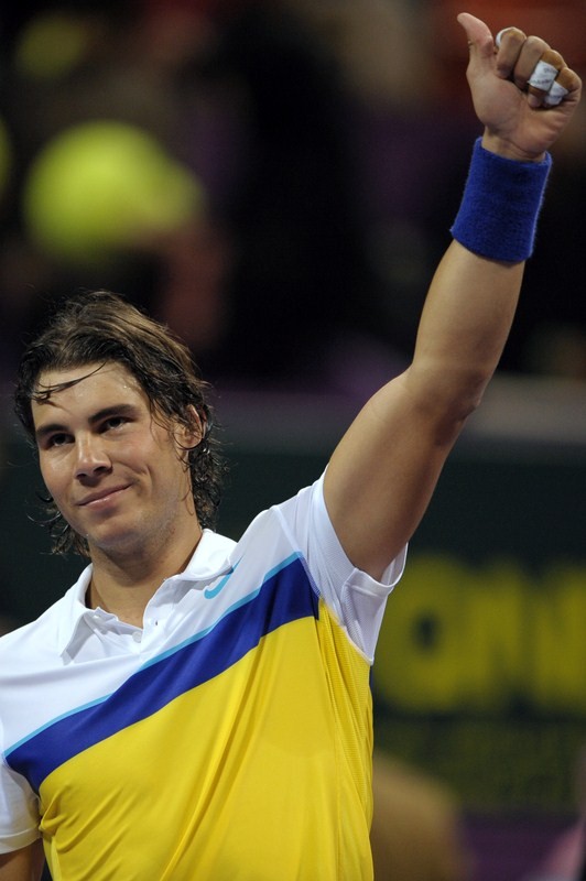[ 07/01/09 ] yo quiero Rafa : Rafa received ATP's No.1 trophy