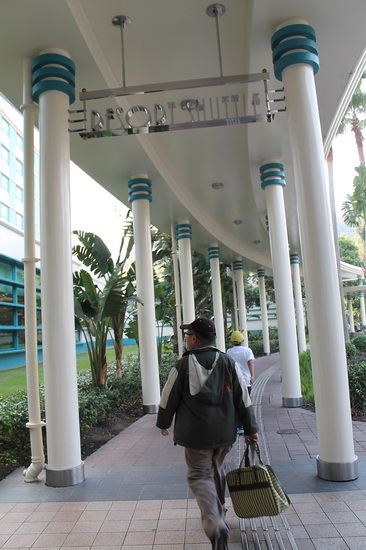 GUÍA - PRE y POST - TRIP HONG KONG DISNEYLAND - Blogs de China - Hoteles del Resort: Disney's Hollywood Hotel (4)