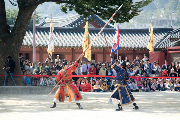  Hwaseong Haenggung Palace show