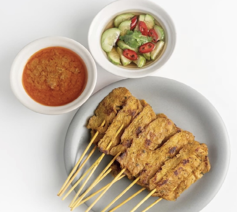 หมูสะเต๊ะเจ ของร้านโซวีเเกน